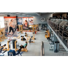 Фитнес-клуб "Fitness one" на площади Революции, 6